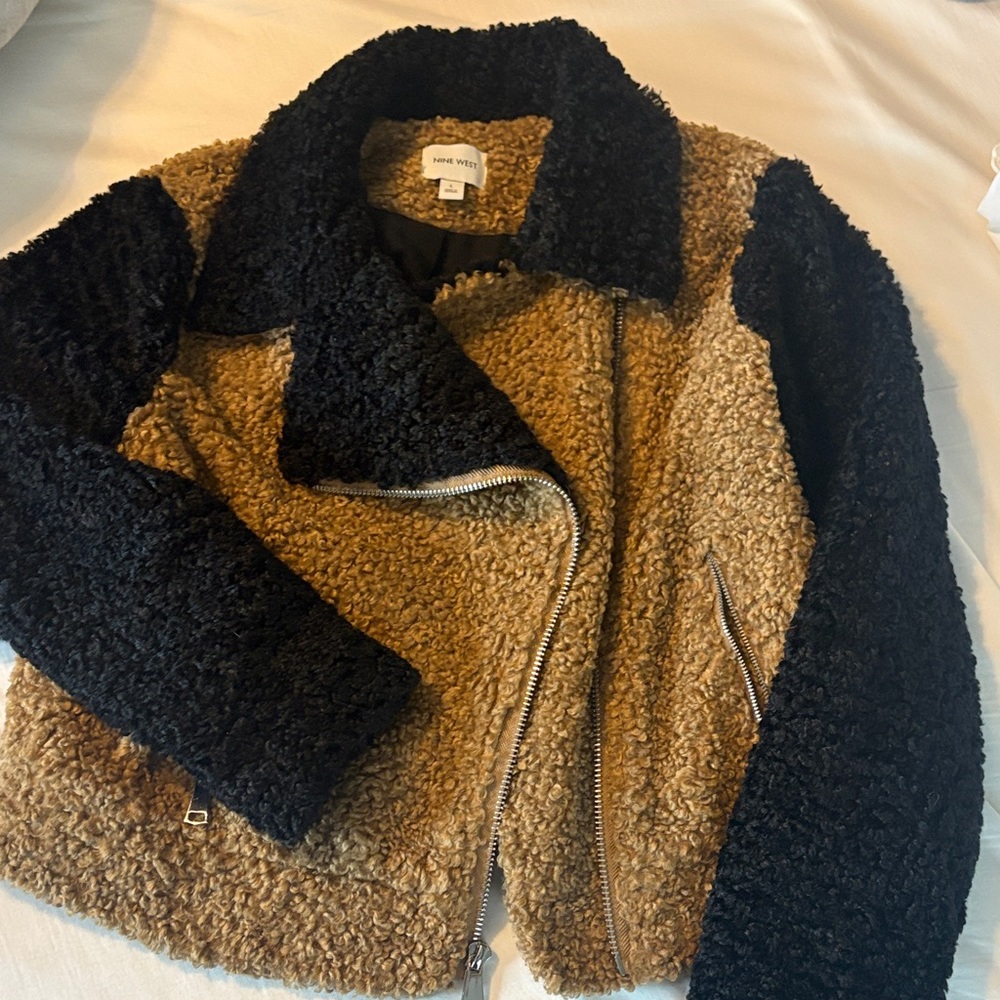 Women’s Two-Tone Faux Sherpa Jacket
